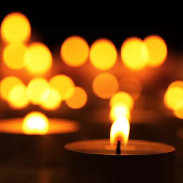 Image of candles to commemorate the Day of Remembrance and Action on Violence Against Women